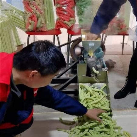 四缸绿豆海参果机 组合杂粮面粉膨化机 枸杞花生酥机