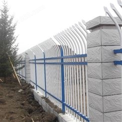 锌钢道路交通护栏网 厂区锌钢护栏生产厂家 锌钢公路护栏 博乐 定制批发