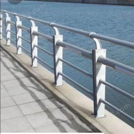 世腾生产桥梁护栏的厂家 桥上装的护栏规格以及价格
