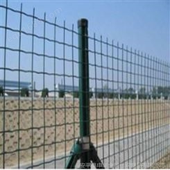 护栏安全维护网 浸塑防护网 铁丝草原防护网 圈地网